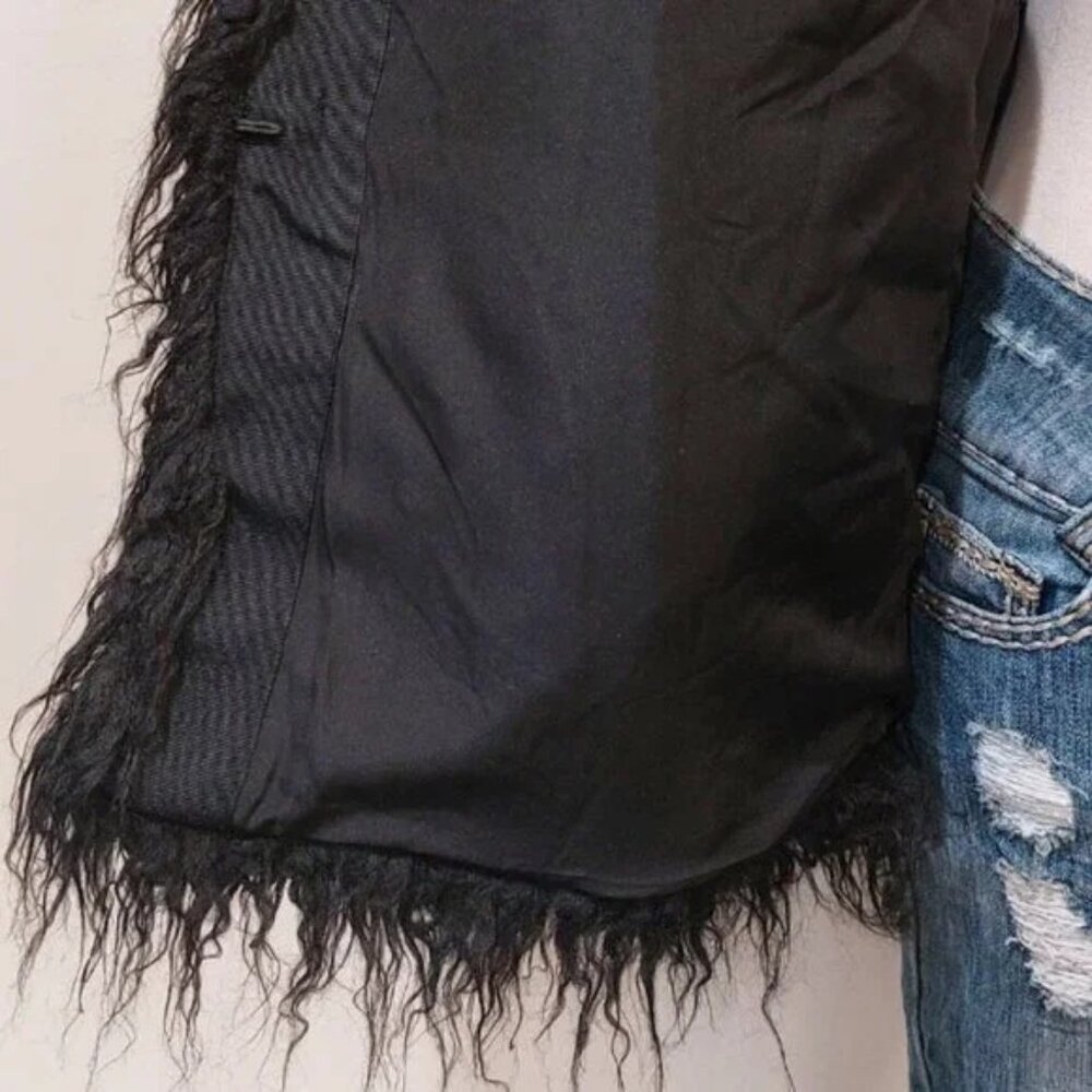 πUBER GORGE!πVTG 70s Vibe Boho Chic Black Faux Mongolian Lamb Fur Jacket - Picture 13 of 16